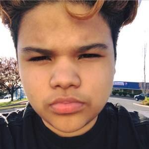 Meet your Posher, Ethan